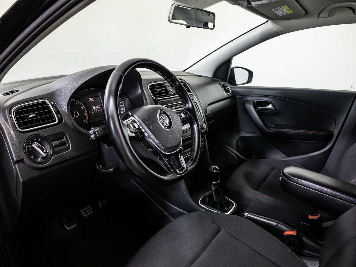 Volkswagen Polo б/у, 2017, Механическая. Фото: #10