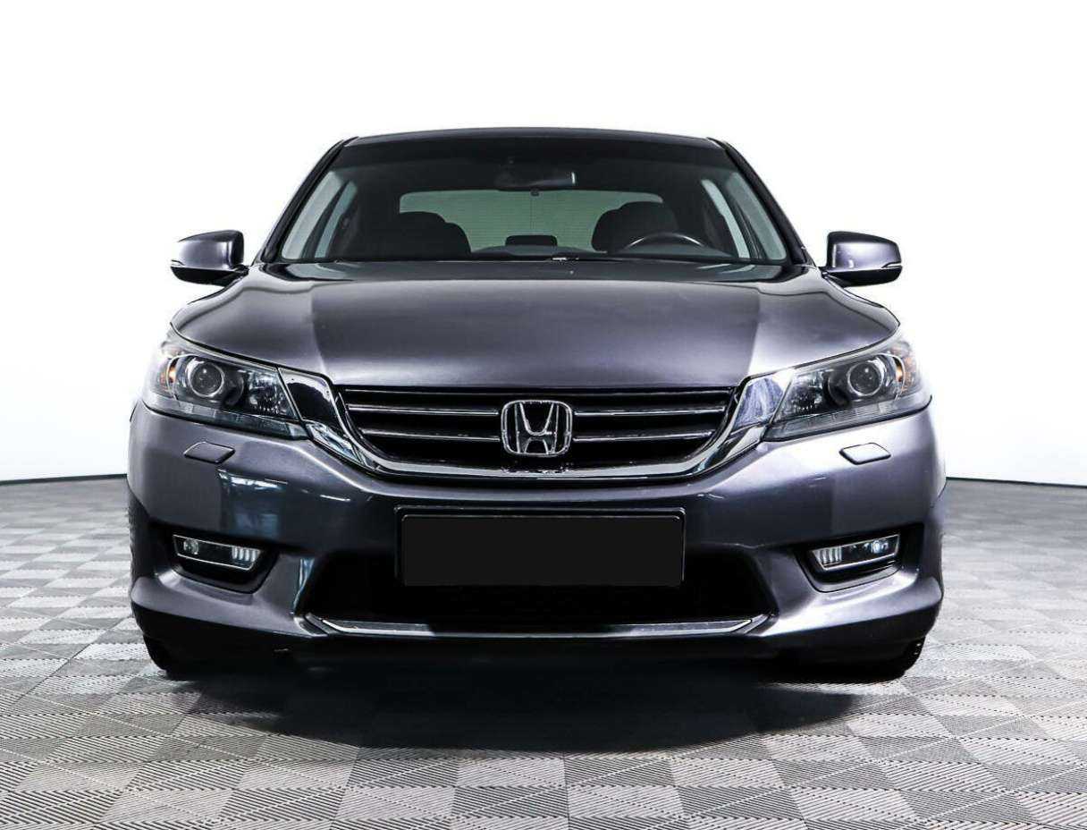 Honda Accord б/у, 2013, Автоматическая. Фото: #0