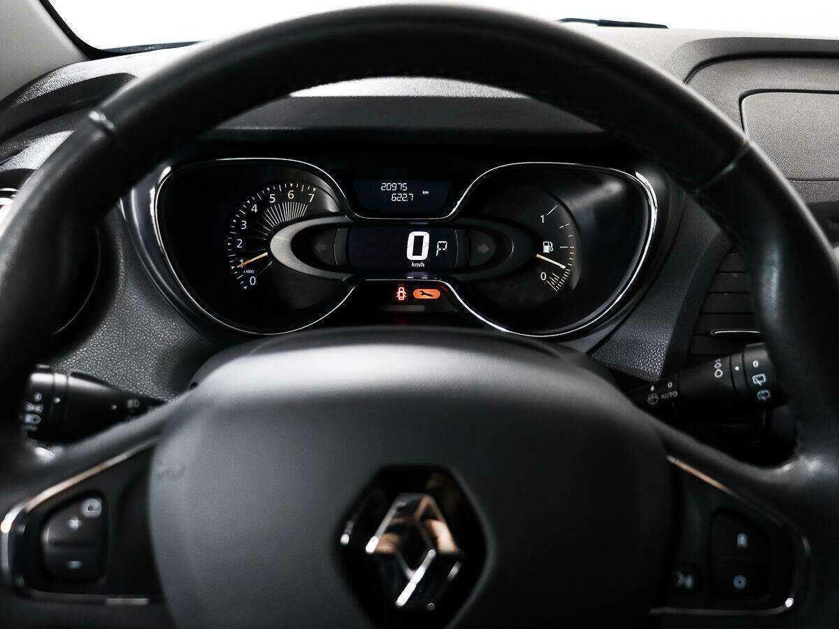 Renault Kaptur б/у, 2016, Автоматическая. Фото: #16