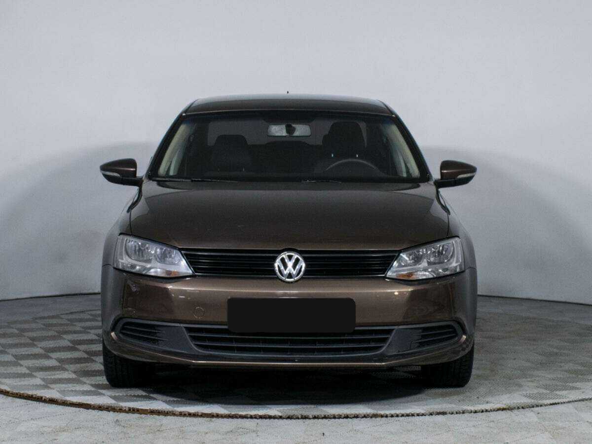 Volkswagen Jetta б/у, 2012, Автоматическая. Фото: #1
