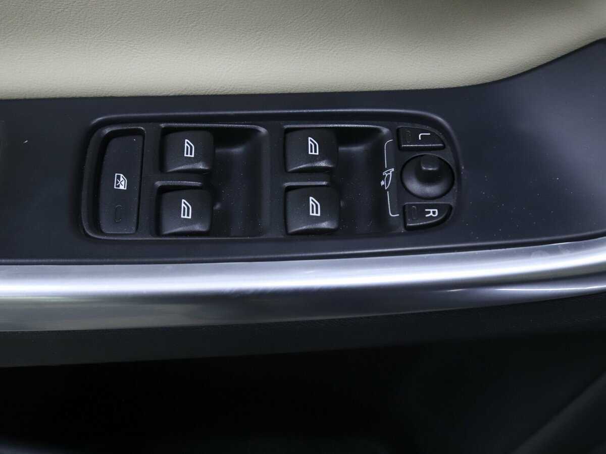 Volvo S60 б/у, 2014, Автоматическая. Фото: #6