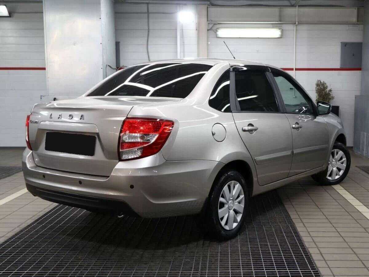 Lada (ВАЗ) Granta б/у, 2021, Механическая. Фото: #1