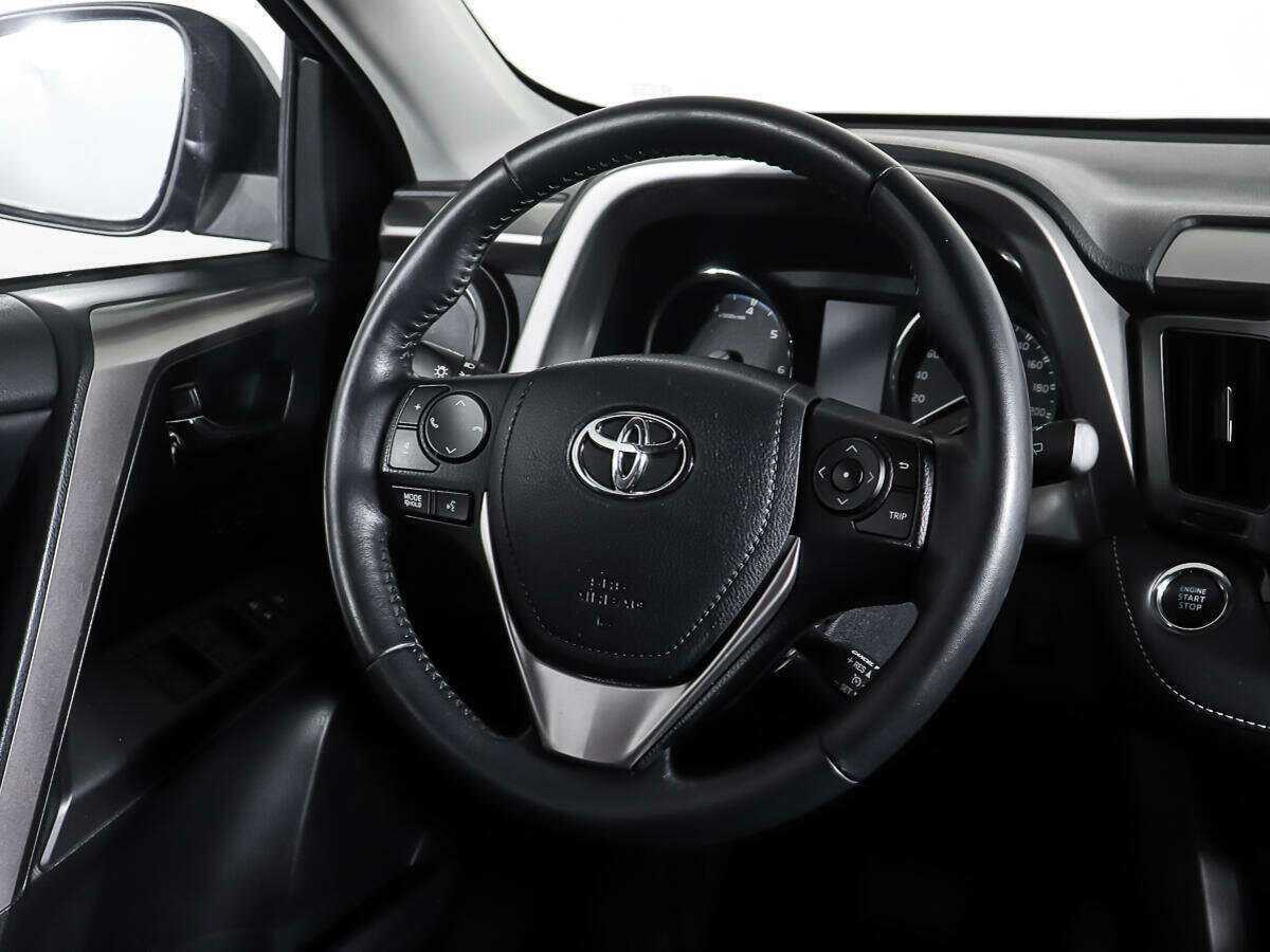 Toyota RAV4 б/у, 2018, Автоматическая. Фото: #14