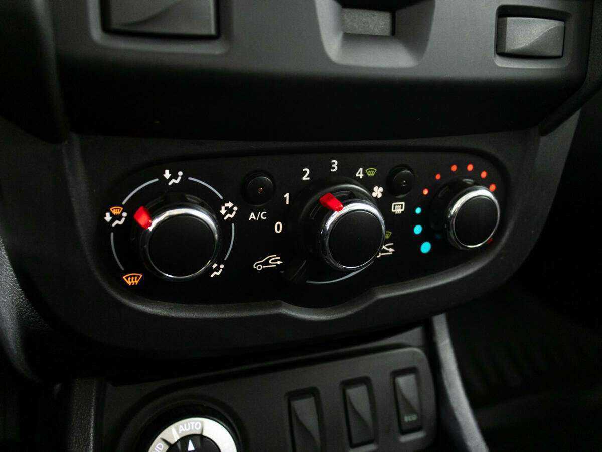 Renault Duster б/у, 2015, Механическая. Фото: #14