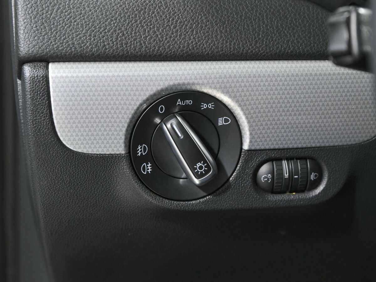 Volkswagen Jetta б/у, 2013, Роботизированная. Фото: #12