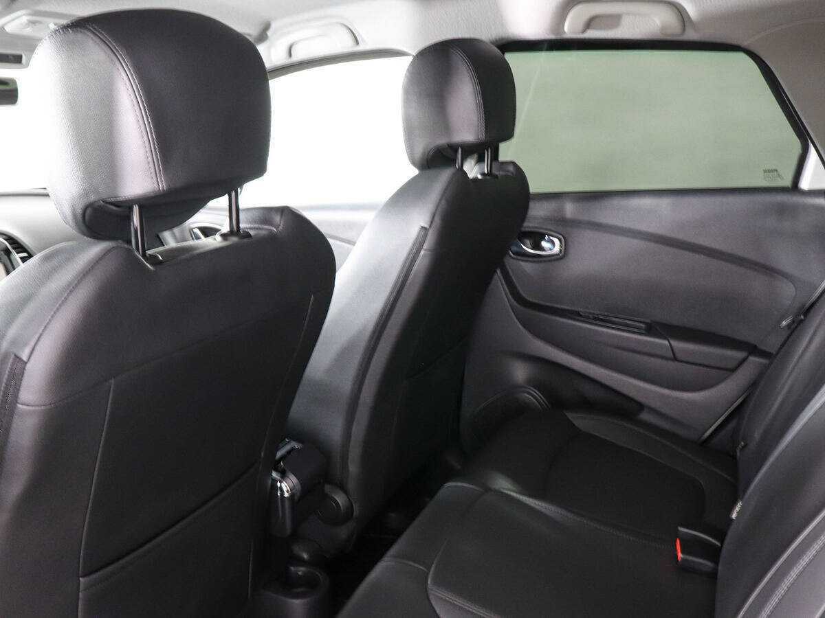 Renault Kaptur б/у, 2017, Механическая. Фото: #11