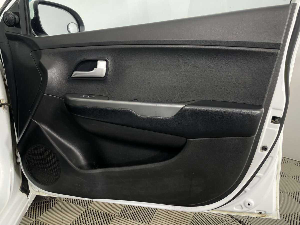 Kia Rio б/у, 2015, Автоматическая. Фото: #19