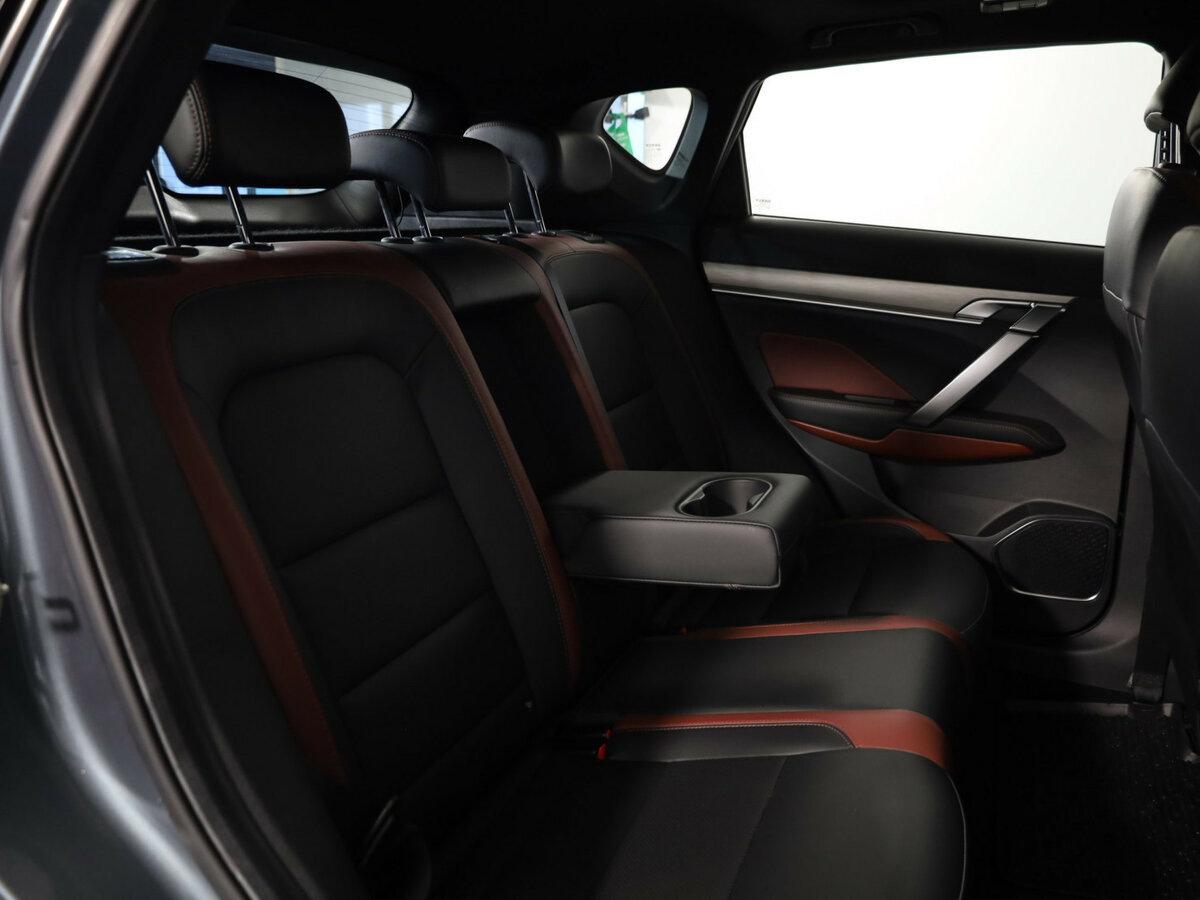 Geely Coolray б/у, 2022, Роботизированная. Фото: #13