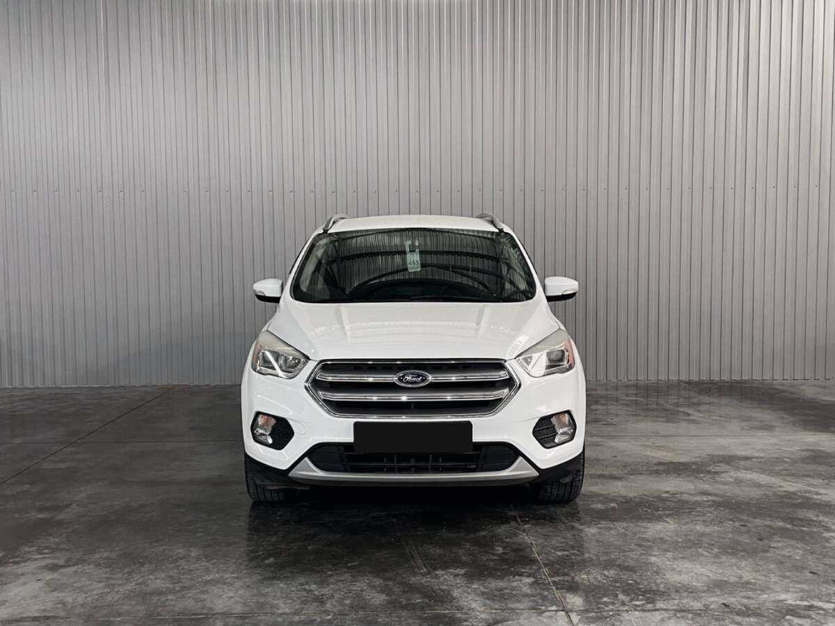 Ford Kuga б/у, 2017, Автоматическая. Фото: #1
