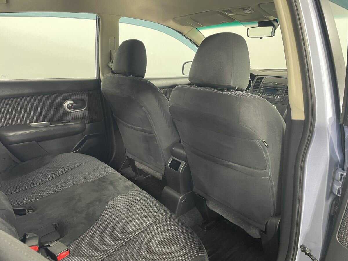 Nissan Tiida б/у, 2013, Автоматическая. Фото: #15