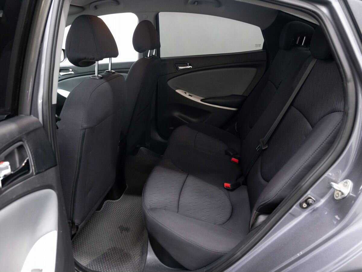 Hyundai Solaris б/у, 2012, Механическая. Фото: #8