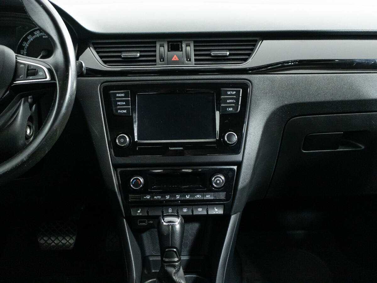 Skoda Rapid б/у, 2018, Роботизированная. Фото: #12