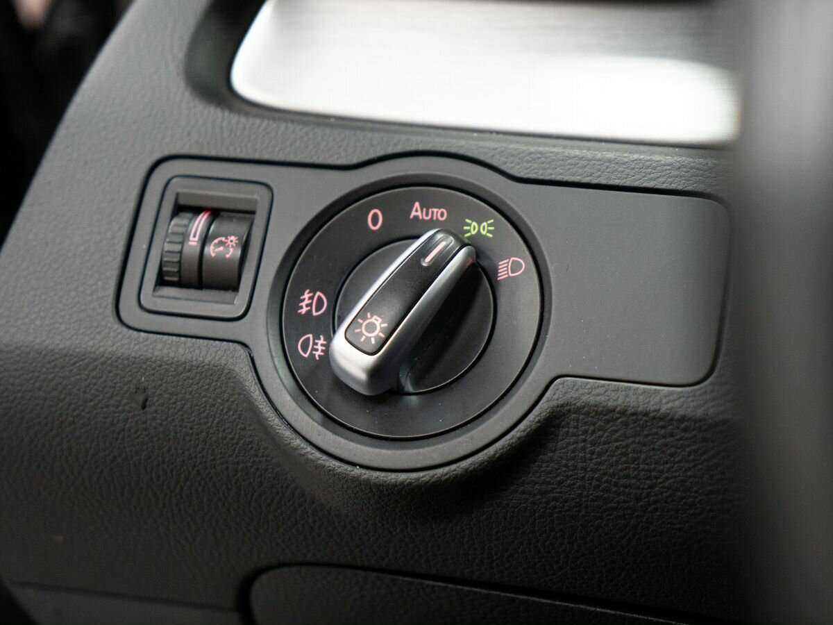 Volkswagen Passat б/у, 2013, Роботизированная. Фото: #18