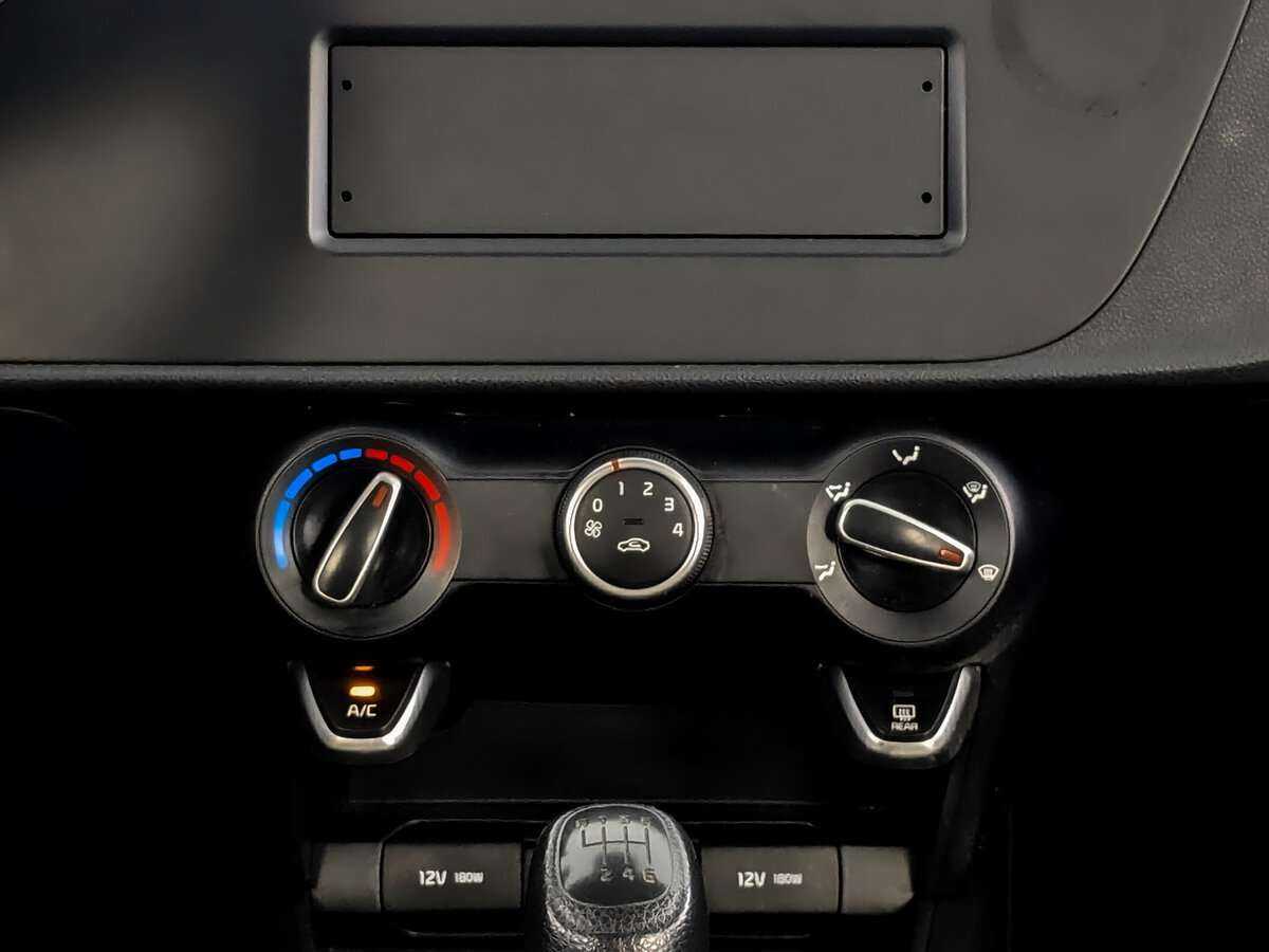 Kia Rio б/у, 2021, Механическая. Фото: #14