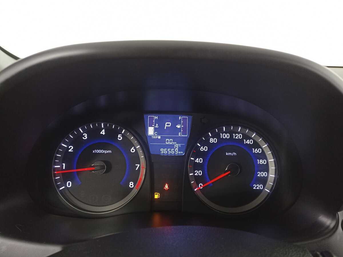 Hyundai Solaris б/у, 2016, Автоматическая. Фото: #9