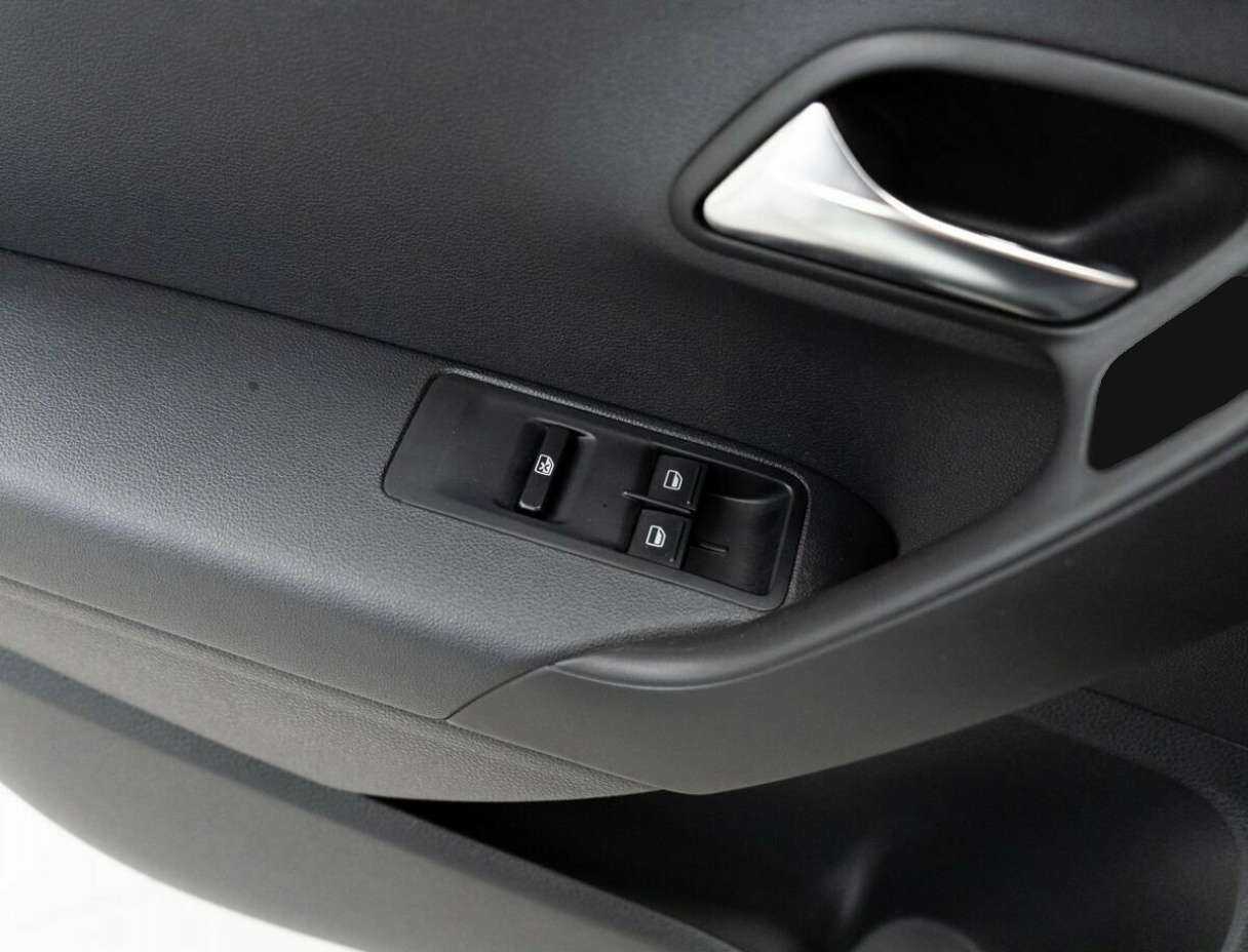 Volkswagen Polo б/у, 2017, Автоматическая. Фото: #12