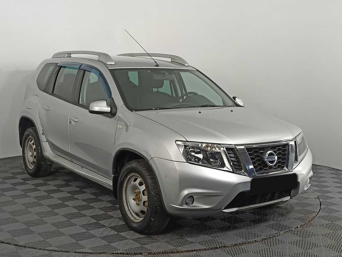 Nissan Terrano б/у, 2015, Автоматическая. Фото: #2
