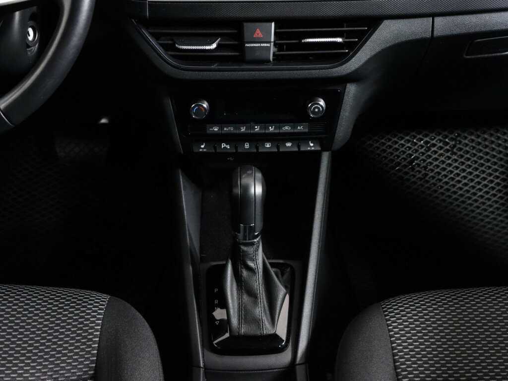 Volkswagen Polo б/у, 2021, Автоматическая. Фото: #10