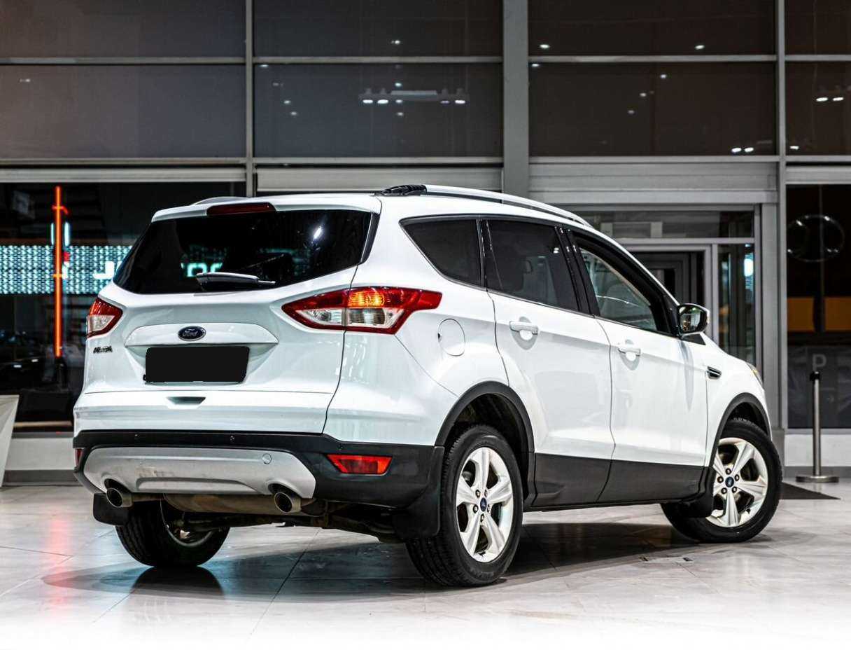 Ford Kuga б/у, 2014, Автоматическая. Фото: #2