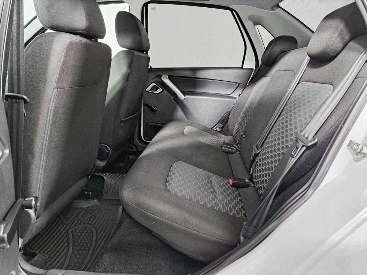 Lada (ВАЗ) Granta б/у, 2020, Механическая. Фото: #11