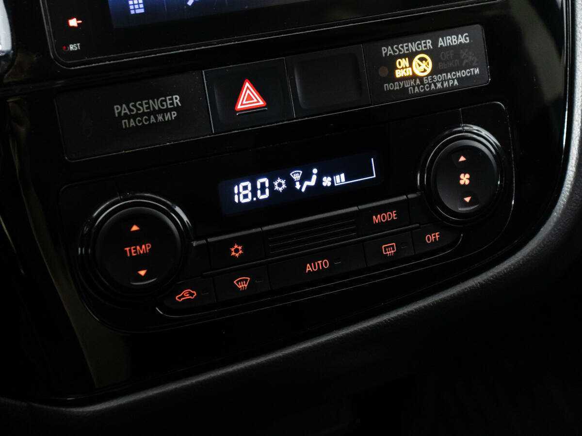 Mitsubishi Outlander б/у, 2017, Вариатор. Фото: #17