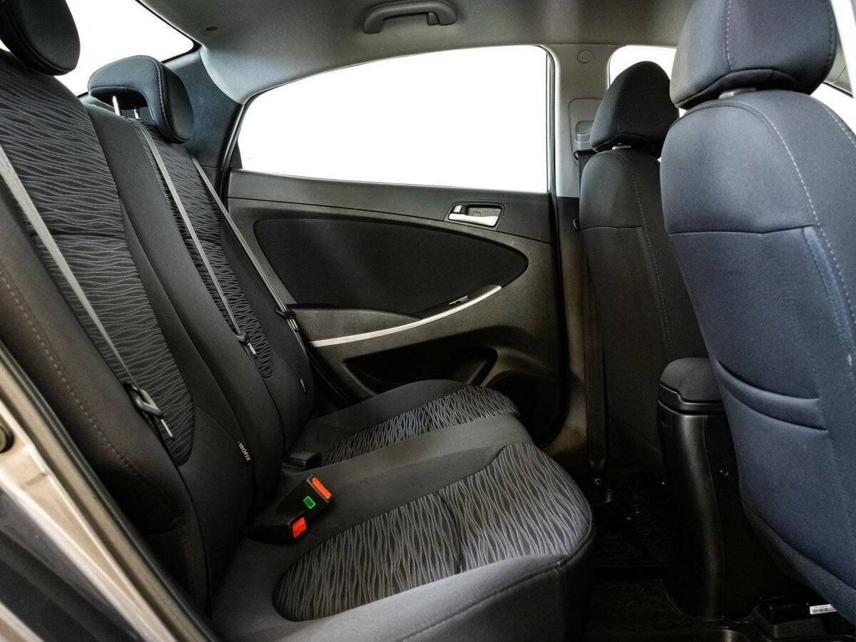 Hyundai Solaris б/у, 2015, Механическая. Фото: #11