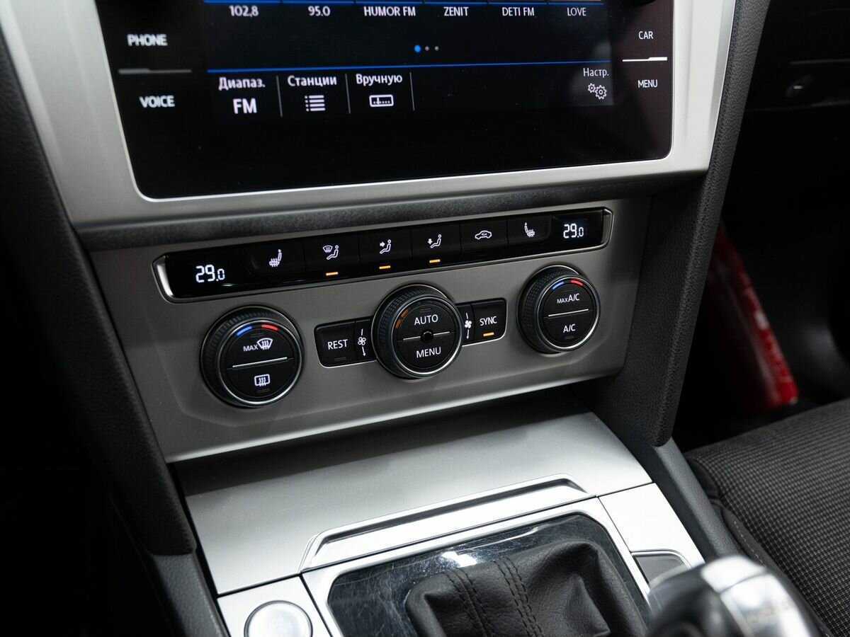 Volkswagen Passat б/у, 2018, Роботизированная. Фото: #17