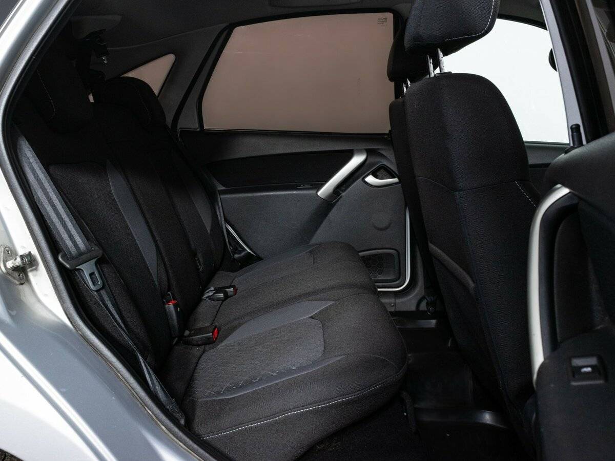 Lada (ВАЗ) Granta б/у, 2018, Механическая. Фото: #8