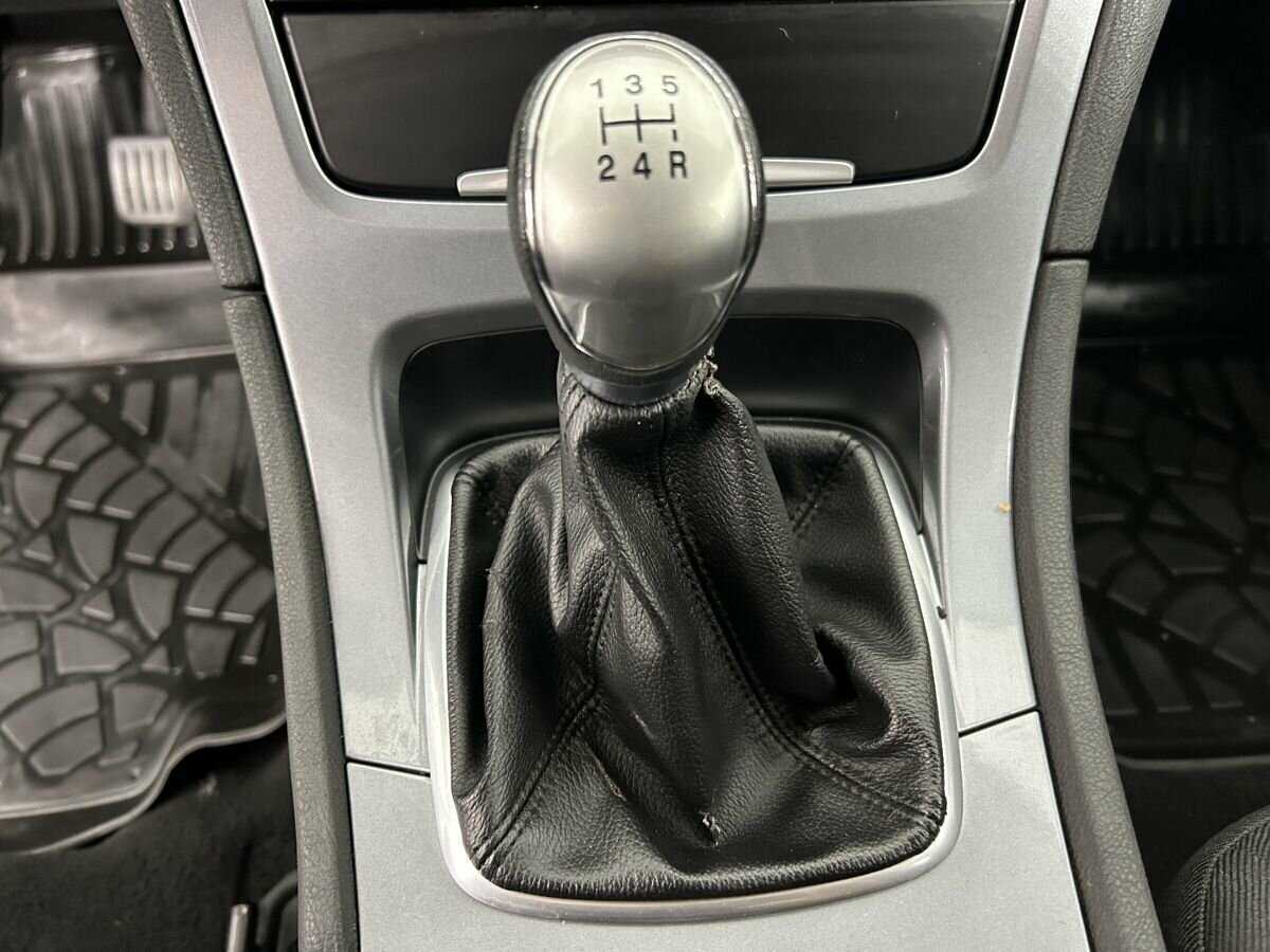 Ford Mondeo б/у, 2012, Механическая. Фото: #12