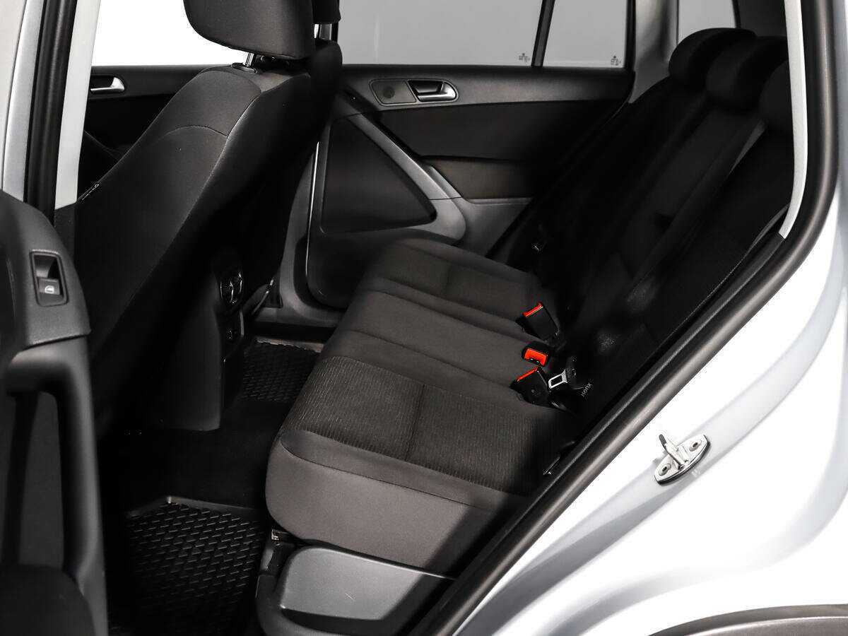 Volkswagen Tiguan б/у, 2012, Механическая. Фото: #9