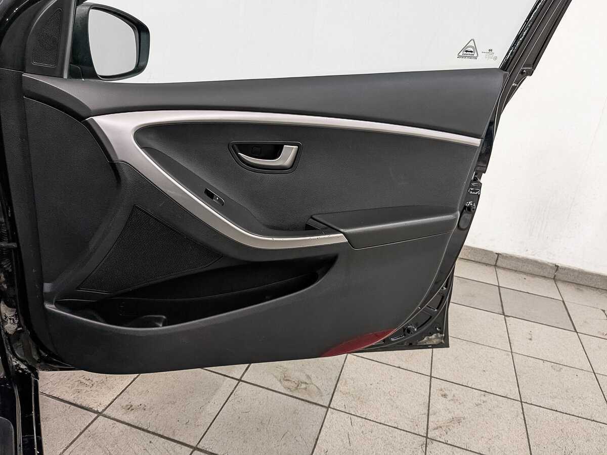 Hyundai i30 б/у, 2015, Автоматическая. Фото: #24