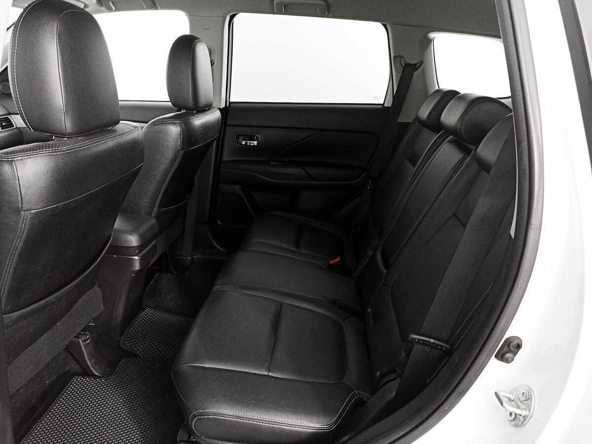 Mitsubishi Outlander б/у, 2014, Вариатор. Фото: #7