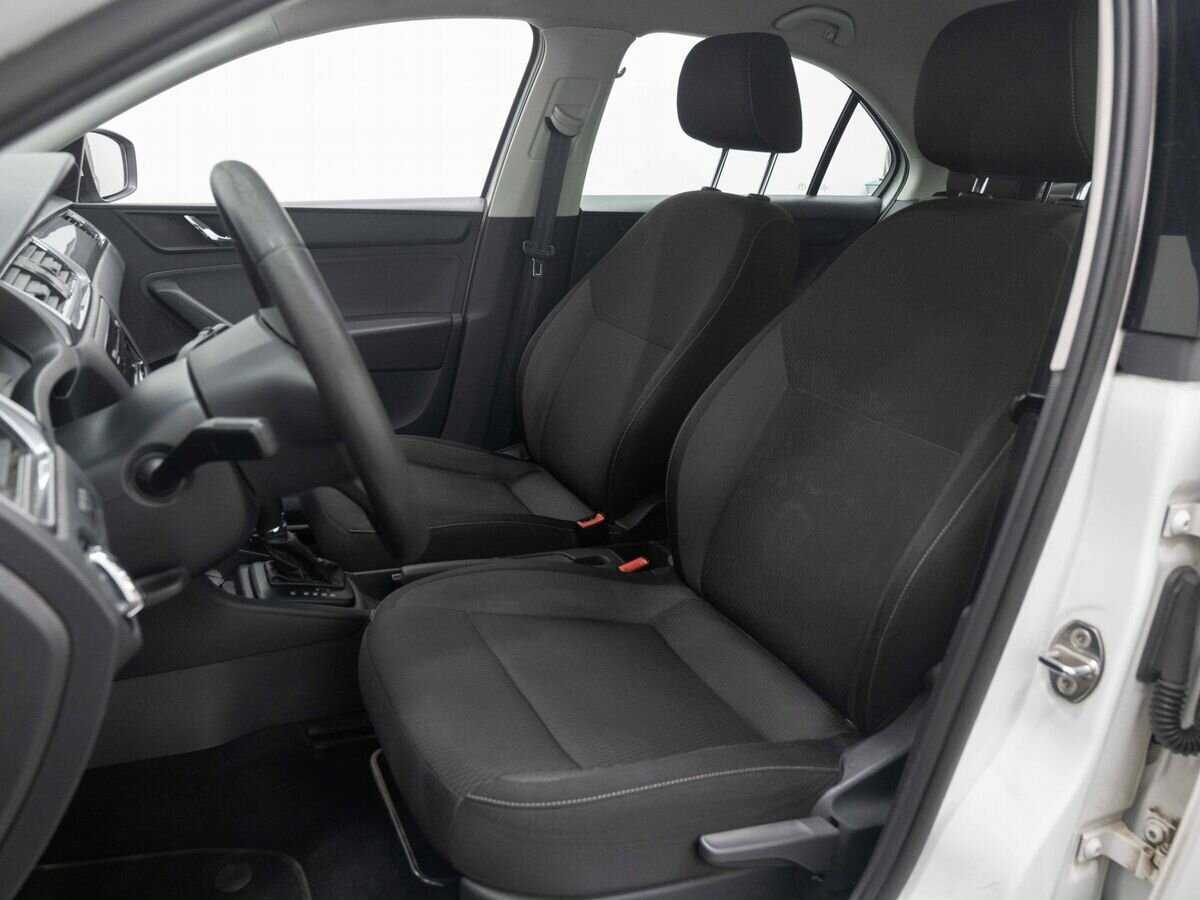 Skoda Rapid б/у, 2015, Автоматическая. Фото: #7