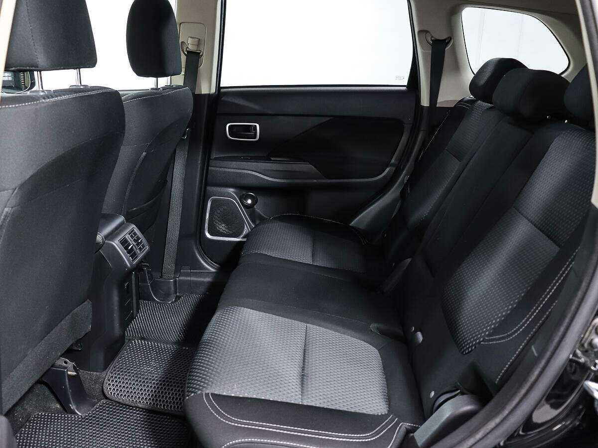 Mitsubishi Outlander б/у, 2018, Вариатор. Фото: #9