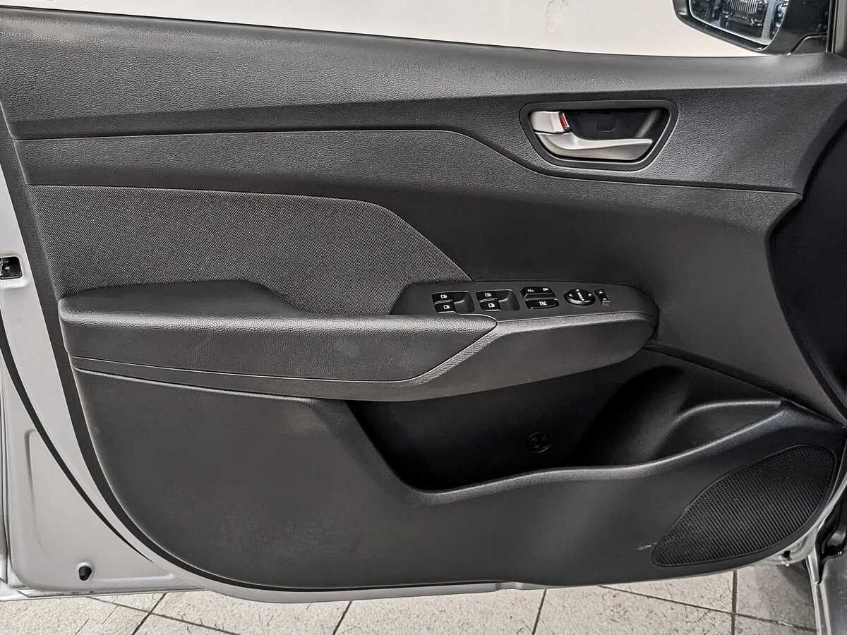 Hyundai Solaris б/у, 2018, Автоматическая. Фото: #18