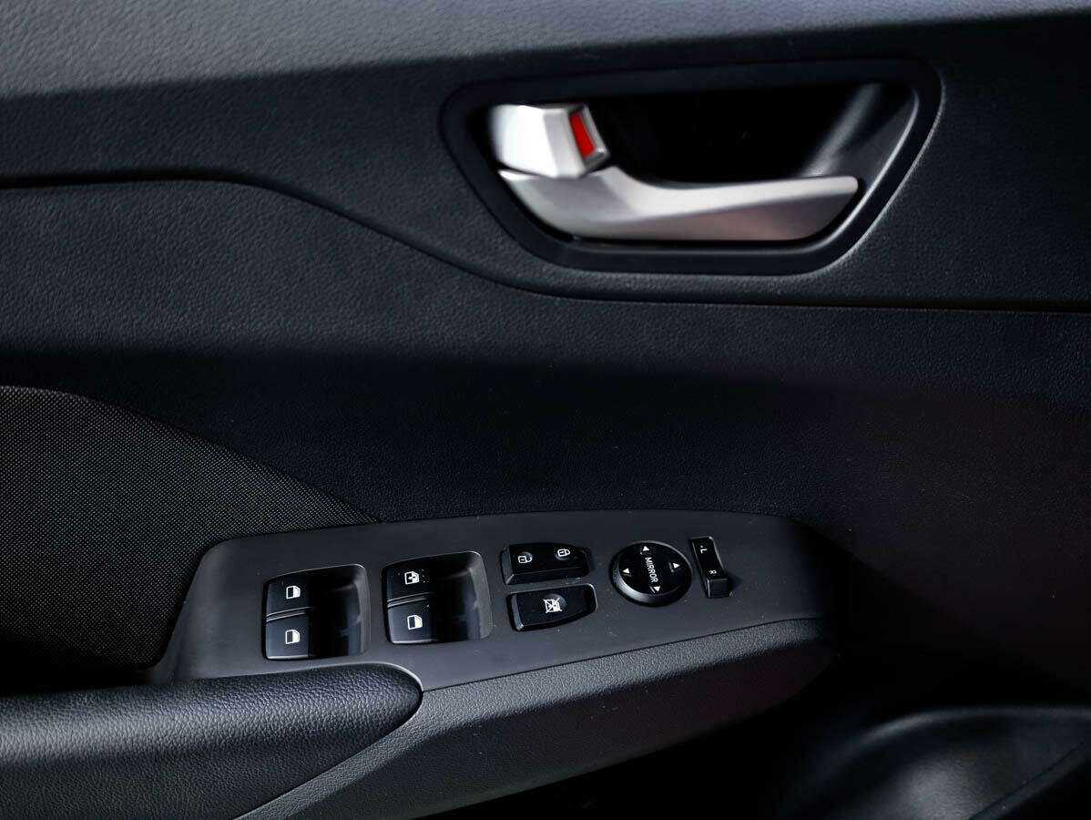 Hyundai Solaris б/у, 2017, Автоматическая. Фото: #12