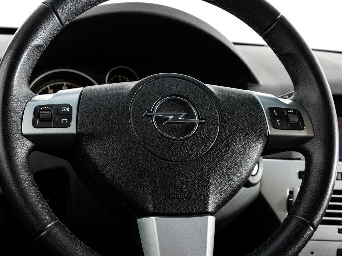 Opel Astra б/у, 2014, Автоматическая. Фото: #11