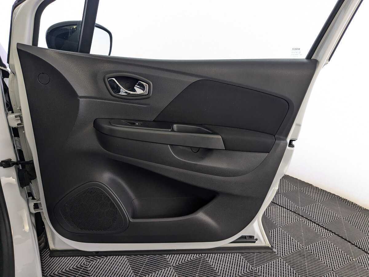 Renault Kaptur б/у, 2020, Механическая. Фото: #19