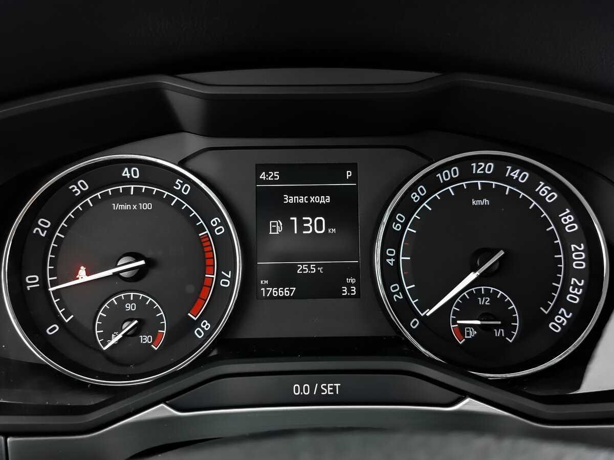 Skoda Superb б/у, 2017, Роботизированная. Фото: #10