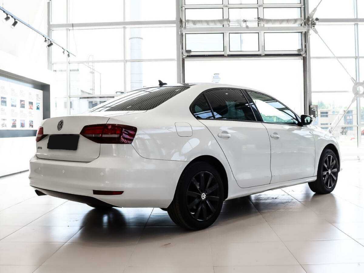 Volkswagen Jetta б/у, 2017, Автоматическая. Фото: #4