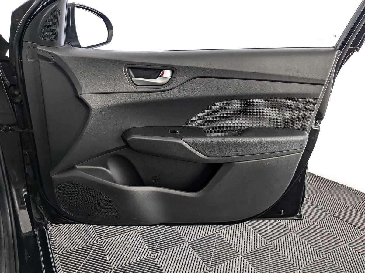 Hyundai Solaris б/у, 2018, Автоматическая. Фото: #20