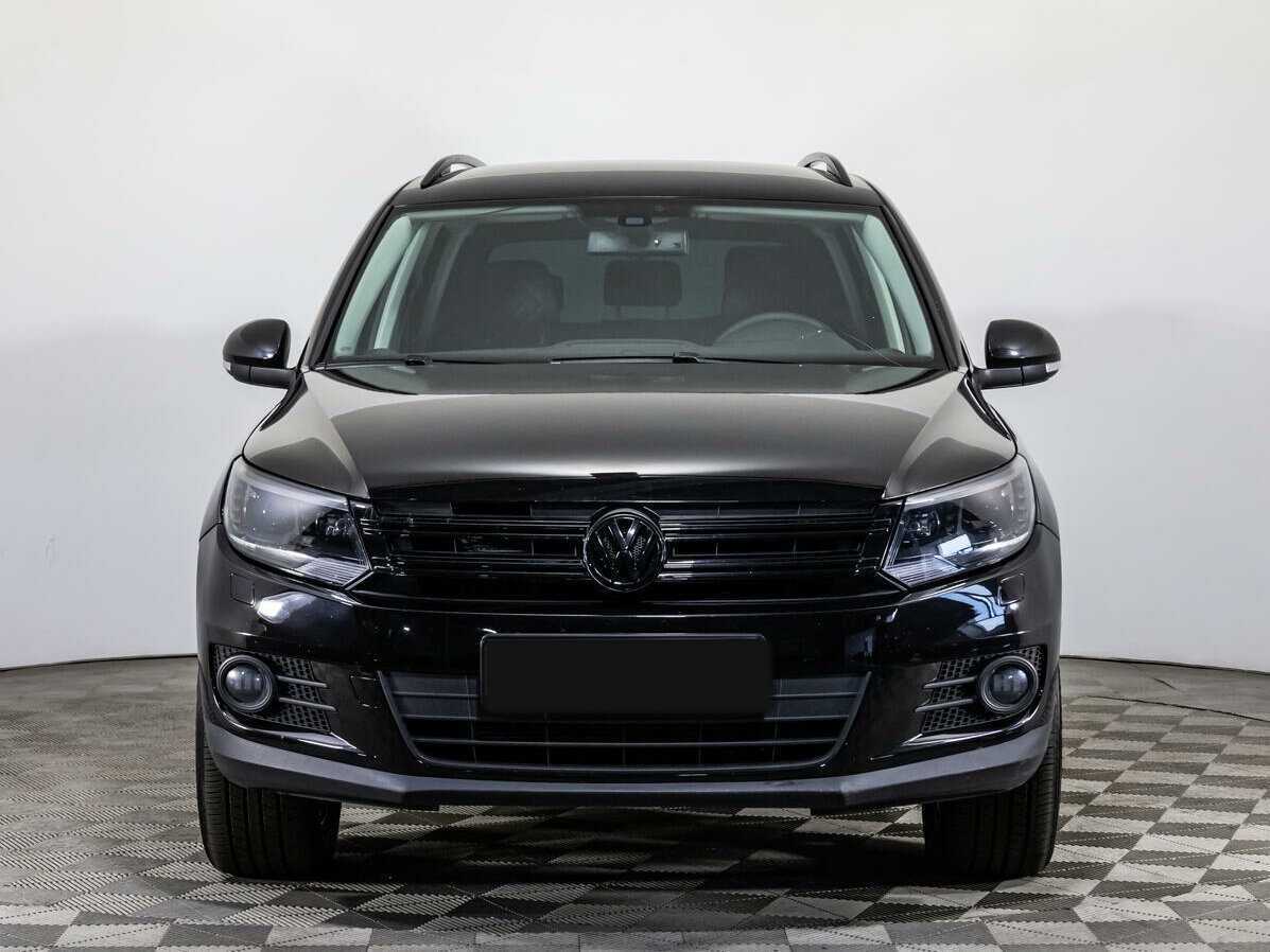 Volkswagen Tiguan б/у, 2015, Автоматическая. Фото: #1