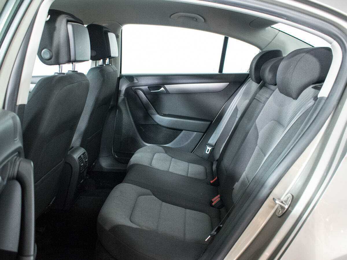 Volkswagen Passat б/у, 2012, Роботизированная. Фото: #9