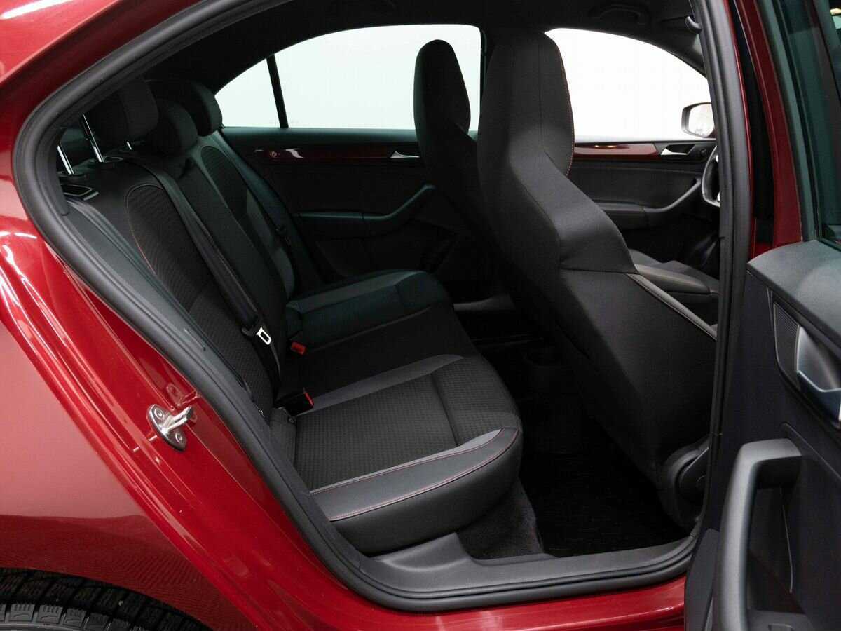 Volkswagen Polo б/у, 2021, Роботизированная. Фото: #10