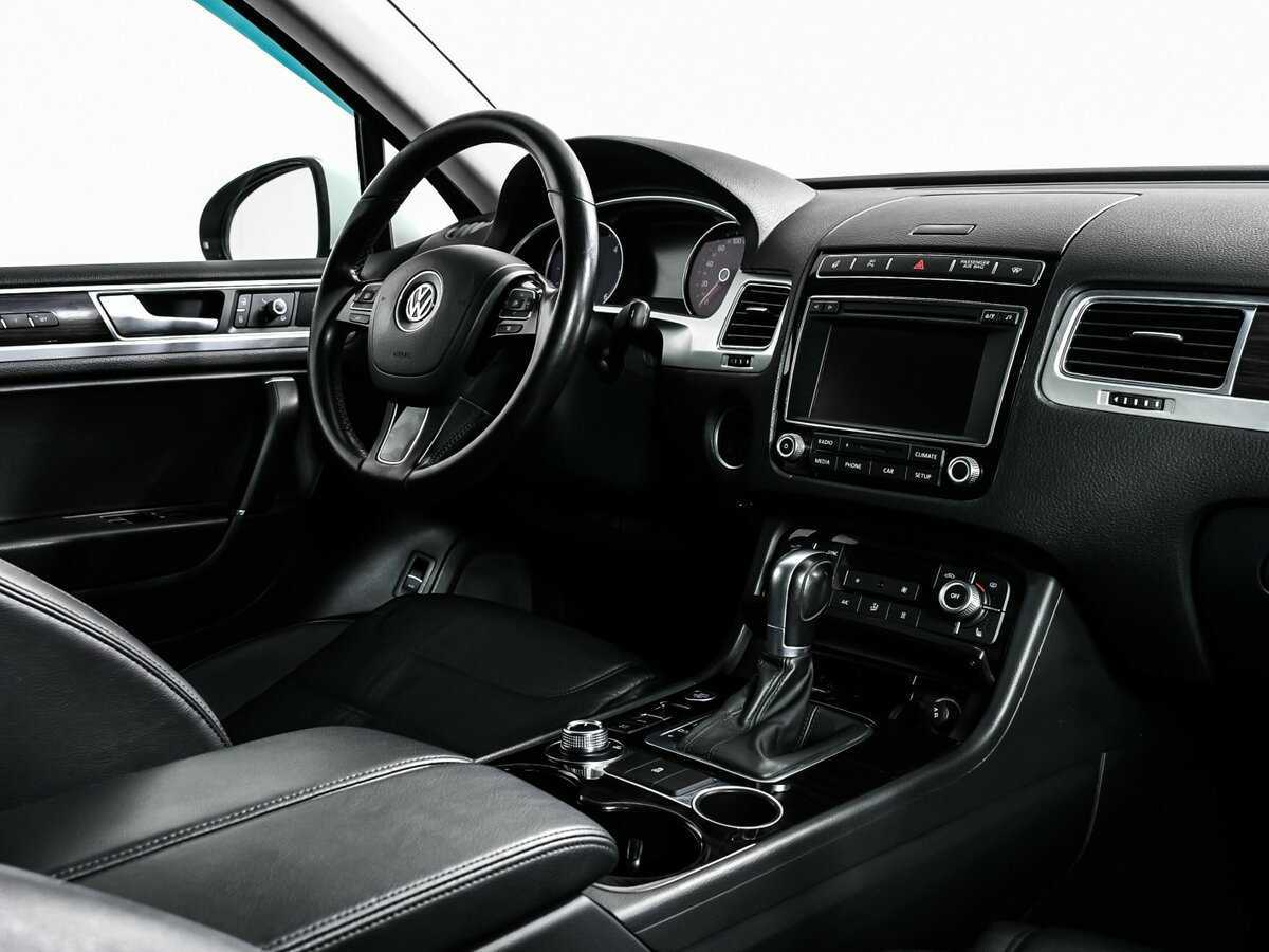 Volkswagen Touareg б/у, 2016, Автоматическая. Фото: #8