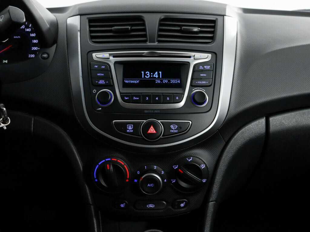 Hyundai Solaris б/у, 2015, Автоматическая. Фото: #13