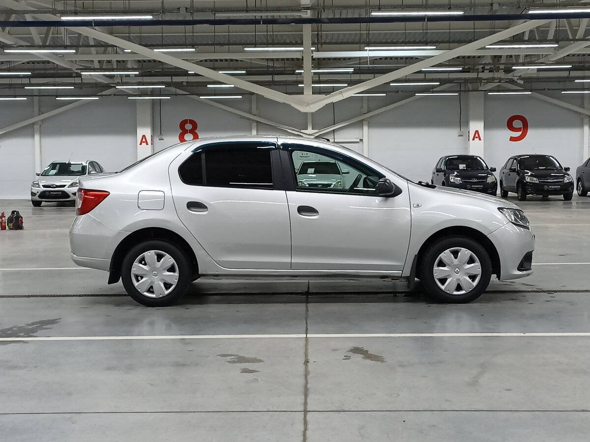 Renault Logan б/у, 2017, Механическая. Фото: #3