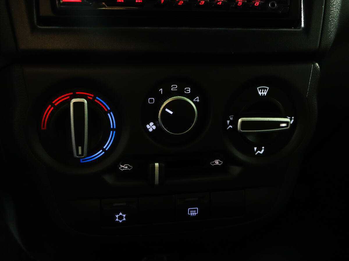 Lada (ВАЗ) Granta б/у, 2022, Механическая. Фото: #13