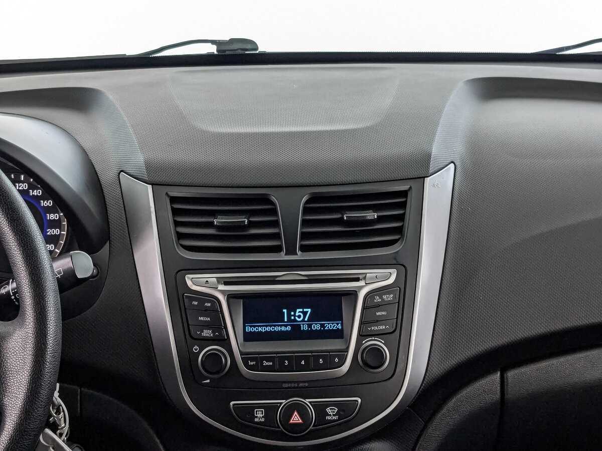 Hyundai Solaris б/у, 2015, Автоматическая. Фото: #12