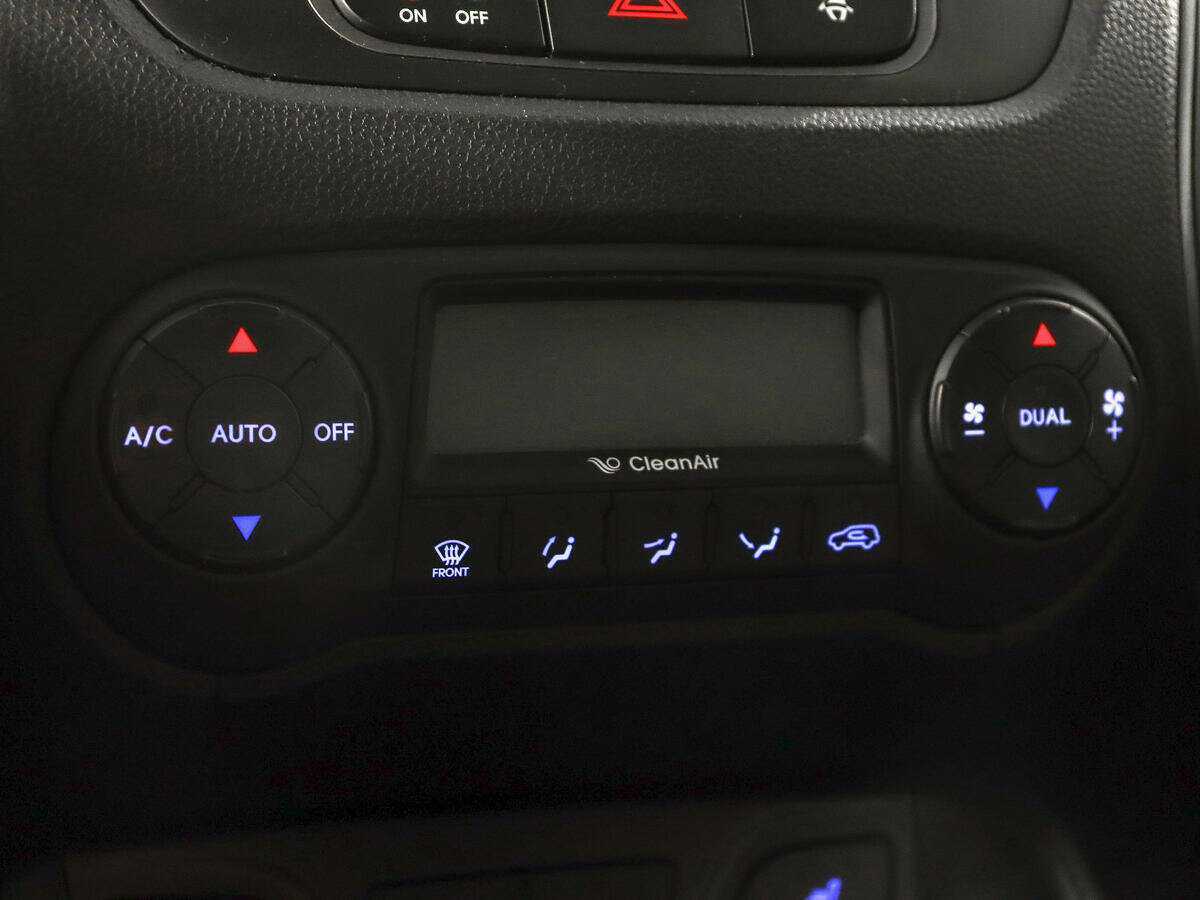 Hyundai ix35 б/у, 2014, Автоматическая. Фото: #12